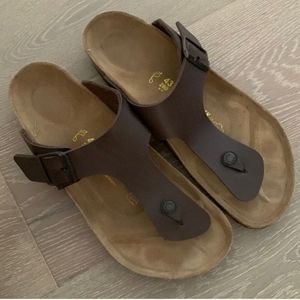 EUC! Mens size 43 / 10 Genuine Leather Birkenstocks